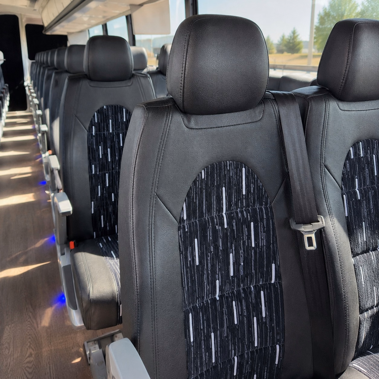 instant online bus rental quotes in edinburg